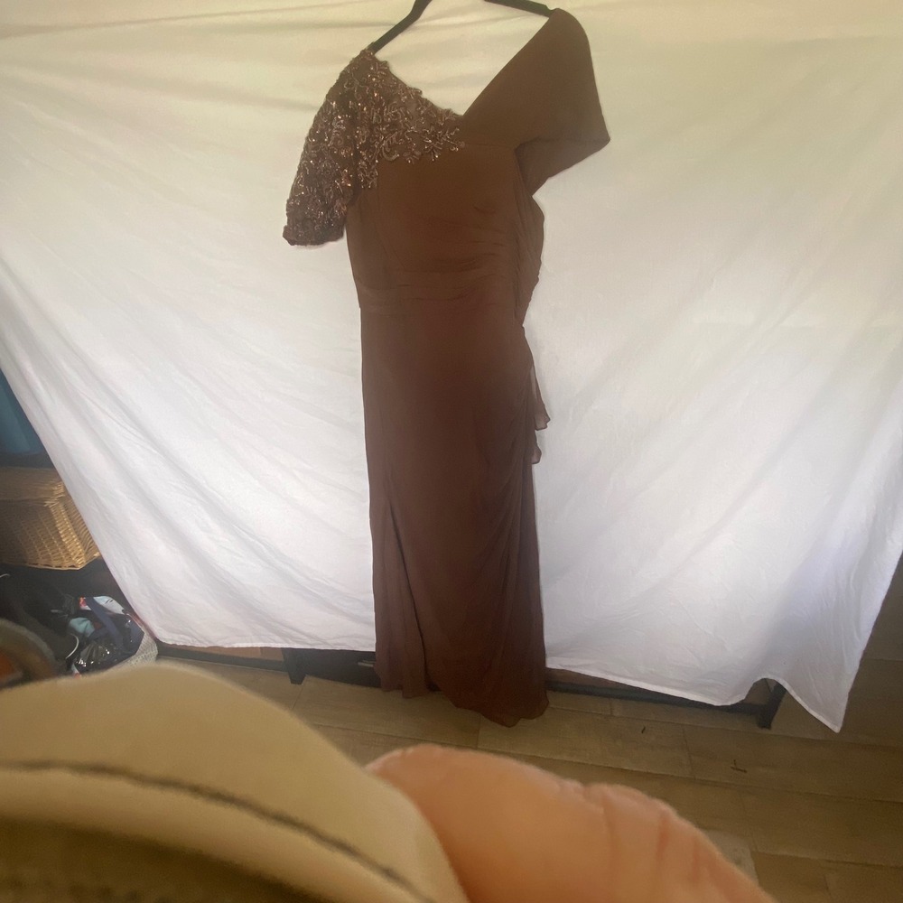 Ryanth Brown One Shoulder Sequin Beaded Evening Gown Dress Size 14 New